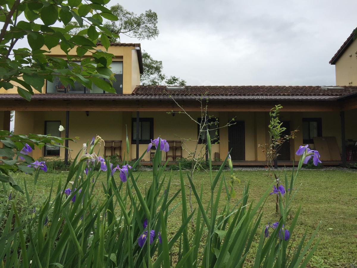 麵包樹舍 Breadfruit B&B Guangfu Extérieur photo